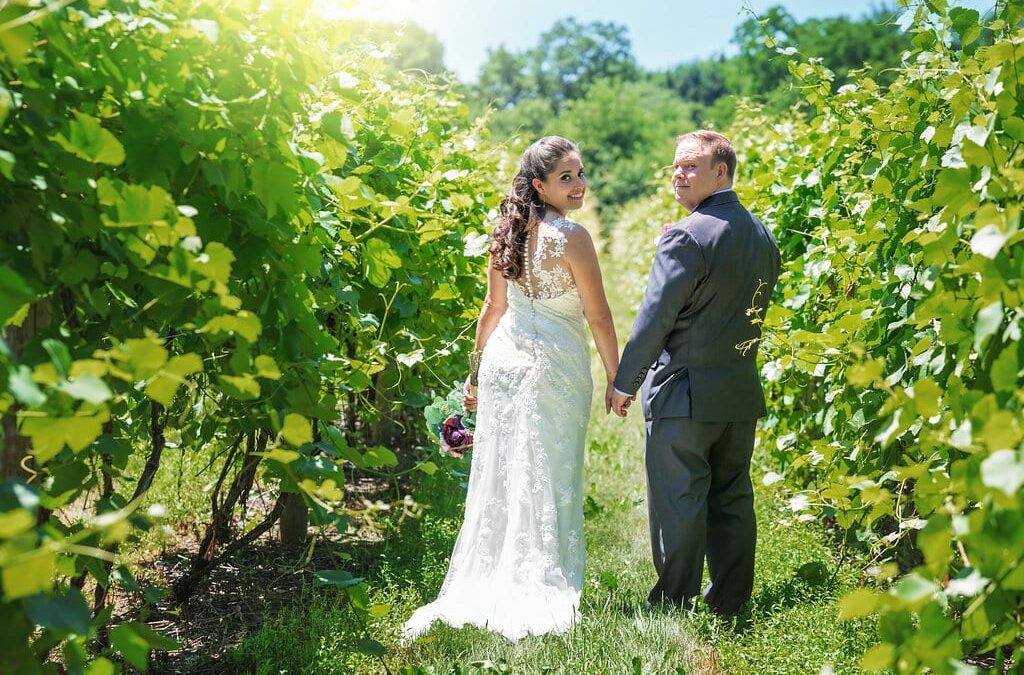 Vineyard Wedding: Elizabeth & Dave