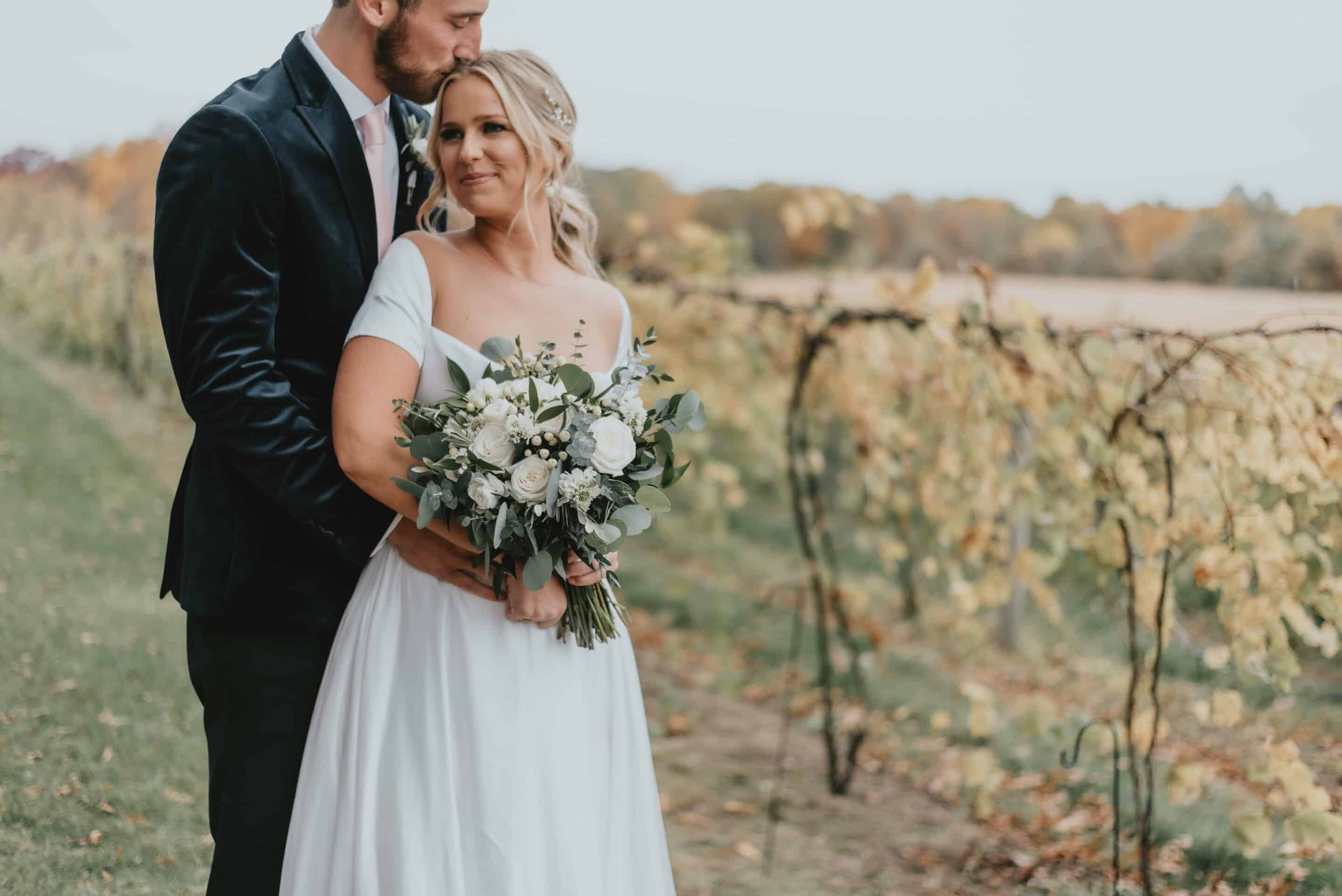 fall vineyard wedding